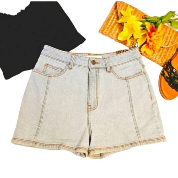 Women's Vans Shorts Size 26 Light Blue Denim High Waisted Wide Leg Mom Retro NEW - Picture 1 of 12